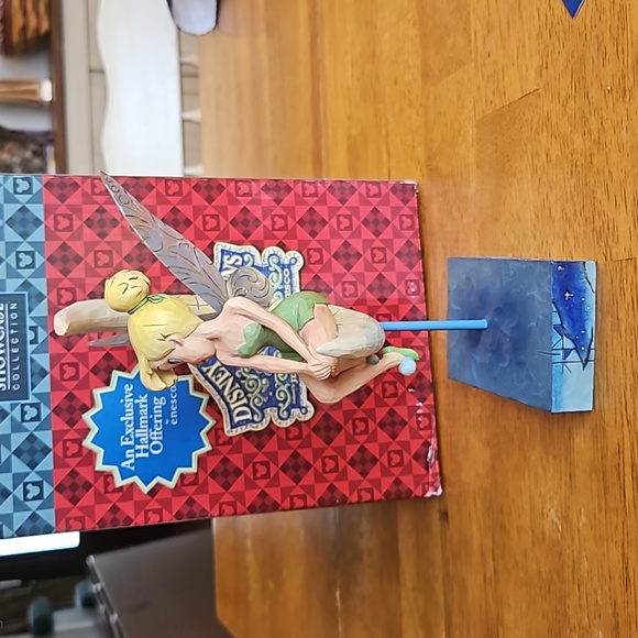 Jim Shore Disney Showcase Collection Tinkerbell - Picture 4 of 8
